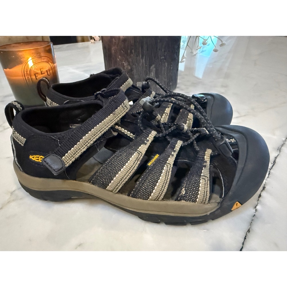 Keen Kids Newport H2 Water Sandals Black and Tan Hiking Shoes Size 4